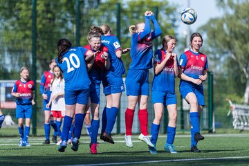 Bild 198 - wCJ Hamburger SV - VfL Pinneberg : Ergebnis: 9:0
